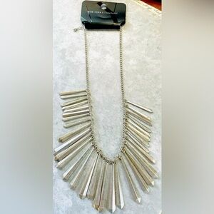 NWT New York and Company Matte Silver Bar Fringe Statement Necklace